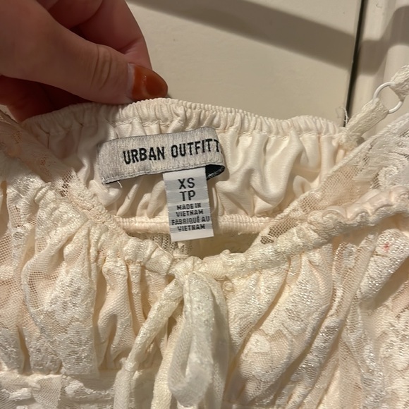 Lace top!! So fun and stylish - Picture 3 of 3